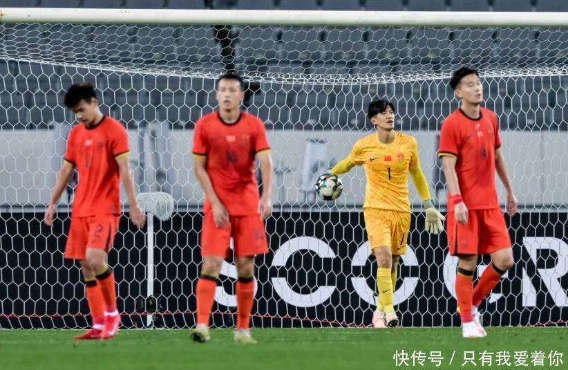 东亚杯-黄政宇首球国足两中门框1-0中国香港获季军的简单介绍
