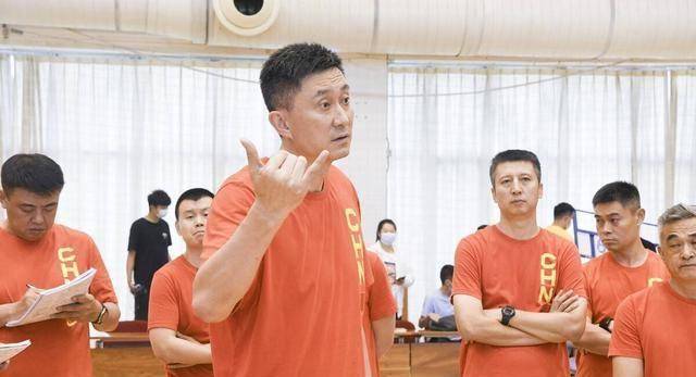 必威体育-包含江苏队主帅赞扬球员，展现团队精神的词条